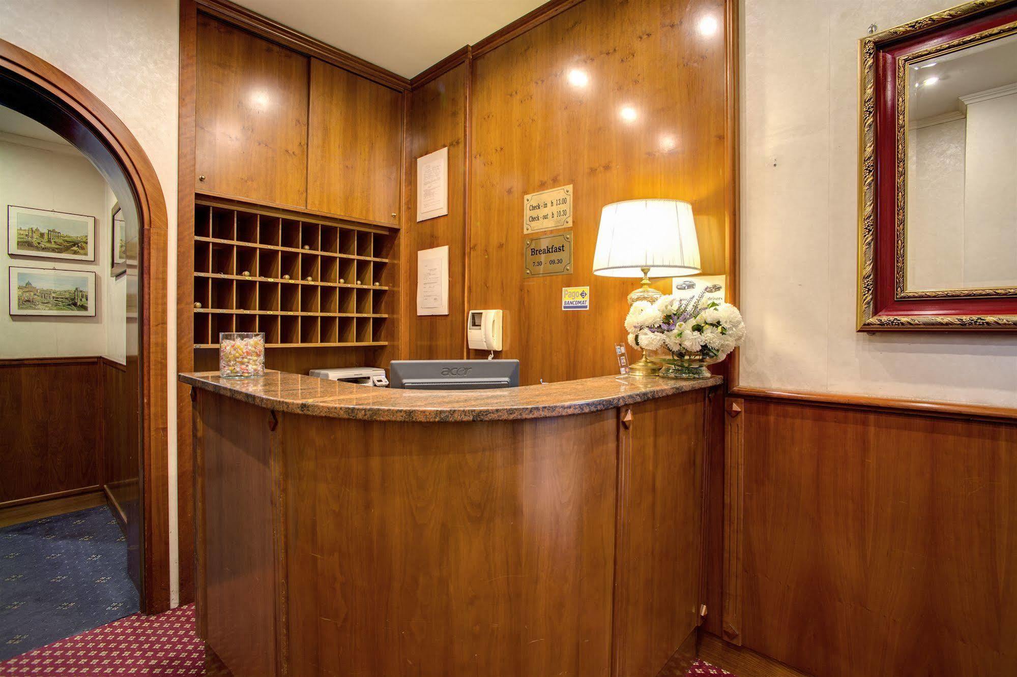 Hotel Galeno Rome Exterior photo